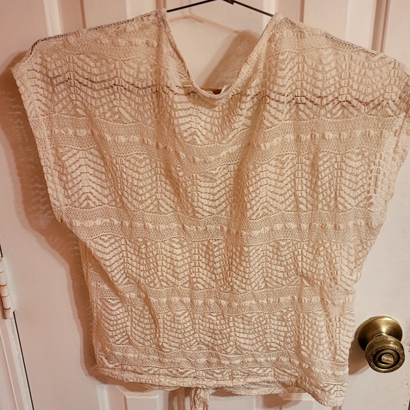 Blu Pepper small bohemian lace top - Picture 3 of 4